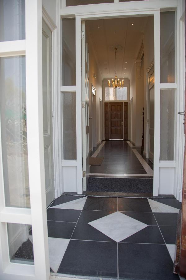 B&B Groepsaccommodatie De Pastorie Lage Mierde Exterior foto
